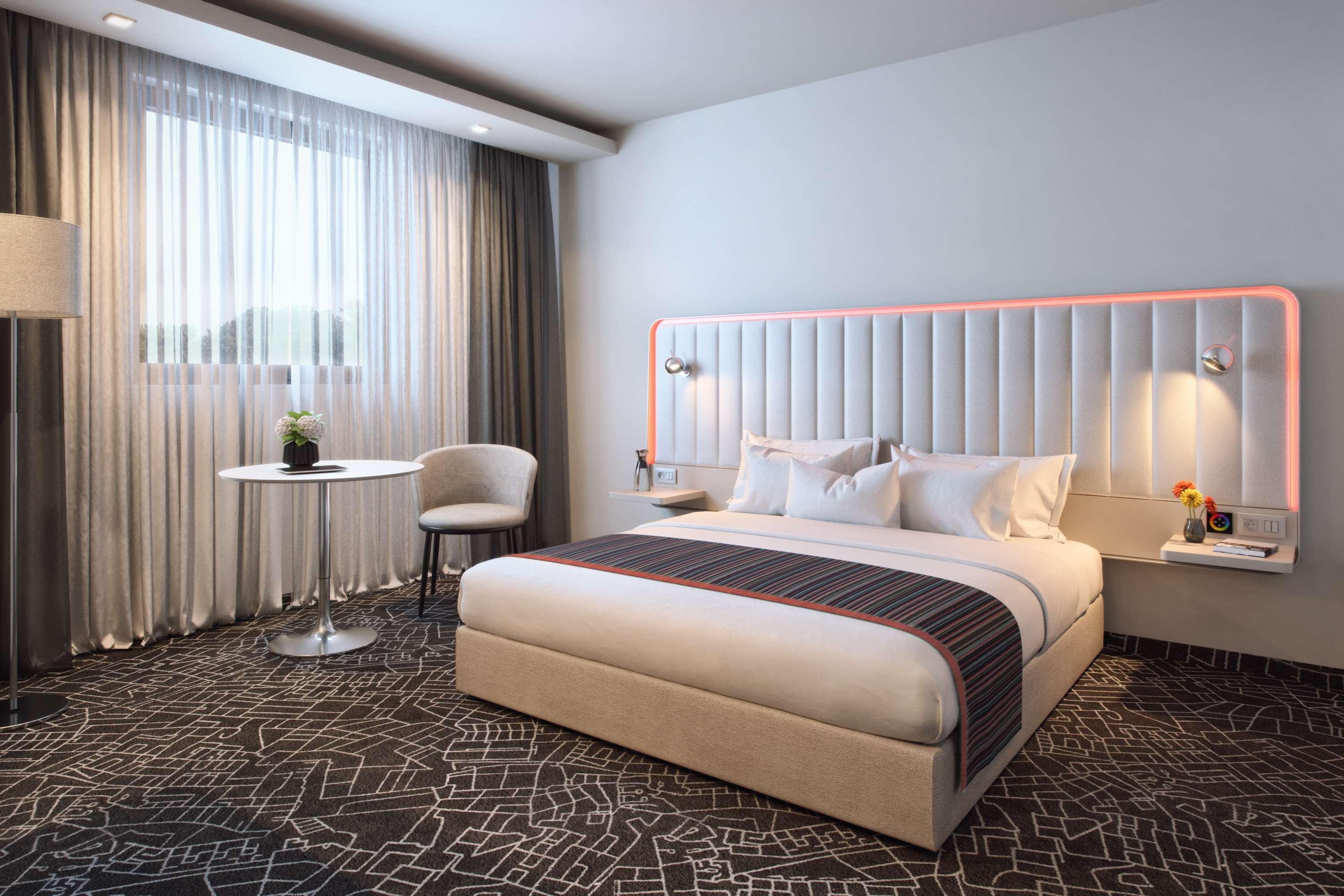 Park Inn By Radisson Danube Bratislava Exterior foto