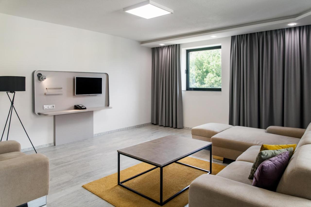 Park Inn By Radisson Danube Bratislava Exterior foto