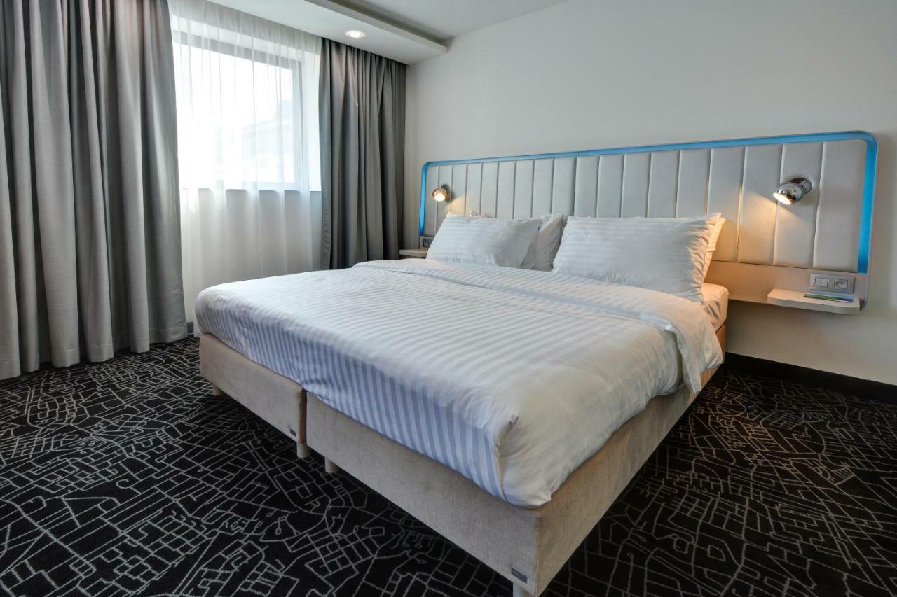 Park Inn By Radisson Danube Bratislava Exterior foto